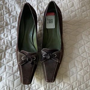 Brown Suede Ann Taylor Heel shoes